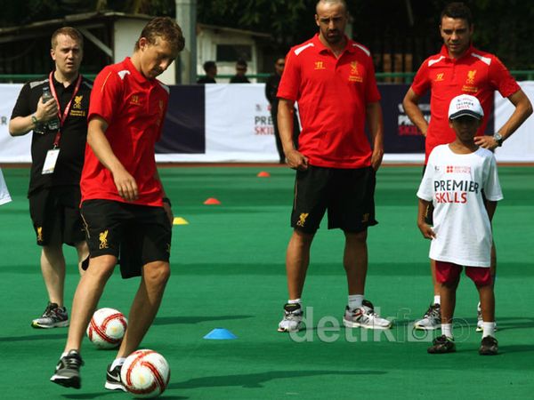 Liverpool Gelar Coaching Clinic