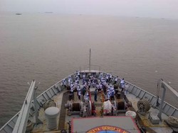 Sanlat di atas Perairan Kepulauan Seribu, Santri Pelajari Kapal Perang