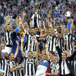 Lichtsteiner: Hat-trick Scudetto Tak Akan Mudah