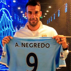 Negredo Resmi Pemain City