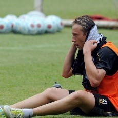 Lucas Leiva dkk. Jadi Pelatih Anak-anak Jalanan