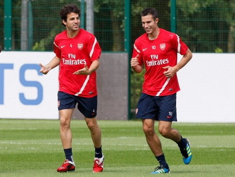 Van Persie Berharap Fabregas Gabung MU