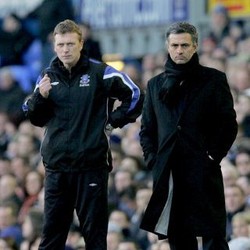 Mourinho Mulai Usik Moyes