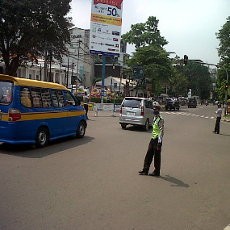 Pelancong & Warga Bandung Bingung One Way di Kawasan FO