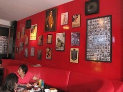 Rugi, Pemilik Kafe Nazi di Bandung Tutup Usahanya