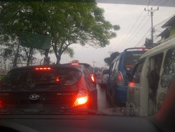 Menembus Macet Cirendeu yang Menakutkan, Entah Sampai Kapan