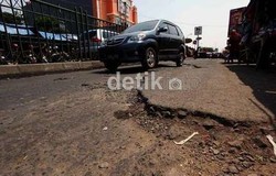Jalan Pantura Rusak, Kemenhub: Penyebab Tak Hanya Truk Kelebihan Muatan