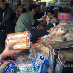 Sidak di Terminal Terboyo, BPOM Temukan Makanan Kedaluwarsa