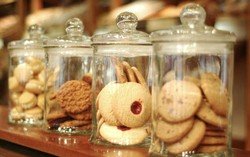 Stoples Akrilik atau Stoples Kaca Modern Bisa Dibeli di Sini!