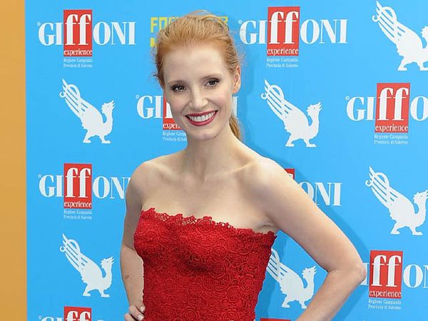 Merah Mempesona Jessica Chastain