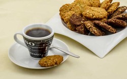 Agar Gula Darah Stabil Kurangi Konsumsi Makanan Manis Saat Berbuka