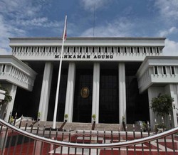  Vonis Rp 185 M Jadi Rp 185 Juta, Benarkah Hanya Salah Ketik Semata?