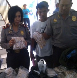 Tak Dilengkapi Dokumen, Emas 3 Kg Diamankan Polisi di Semarang