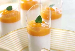Resep Puding: Puding Almond Saus Mangga