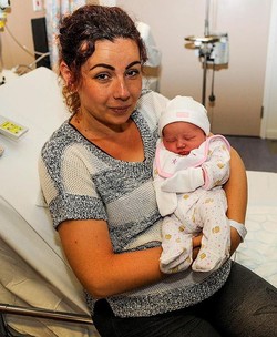 Melahirkan Bareng Kate Middleton, Ibu Ini Berharap Tuah Sang Calon Raja