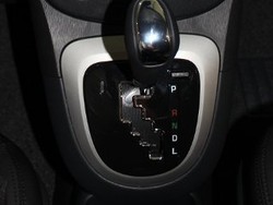 Mobil Matik Boros Itu Mitos