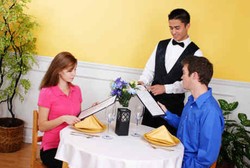 Warna Tembok Restoran yang Cerah Bisa Bikin Diet Berantakan