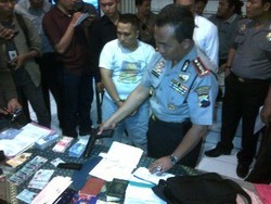 Polisi Tembak Kaki Rampok Bersenpi di Semarang