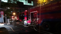 Kebakaran di Plaza UOB Berhasil Dipadamkan, Api Berasal dari Ruang Travo