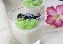 Resep Puding: Puding Soya Tapai Berry
