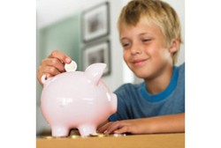 Ajari Si Kecil Menabung Juga Bisa Bangun Karakter Anak