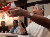 Gugah Kesadaran Berkonstitusi Lewat Buku Saku