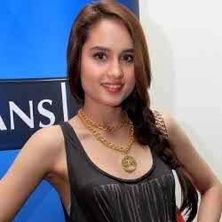 Tara Budiman di Antara Cinta Laura dan Raffi Ahmad?