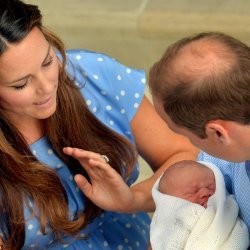 Baru Lahir, Prince of Cambridge Langsung Sapa Publik