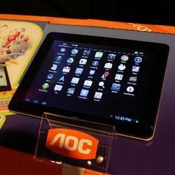 Besut Tablet Android, AOC Hindari Apple & Samsung