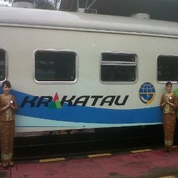 Tiket KA Krakatau Merak-Madiun Rp 180 Ribu