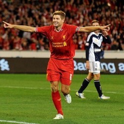 Gerrard-Aspas Bawa Liverpool Kalahkan Melbourne Victory 2-0