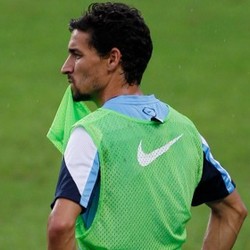 Navas ke City demi Trofi