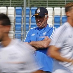 Benitez Dukung Ancelotti Raih Kesuksesan di Madrid