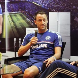 John Terry yang Friendly Bicara Soal Pemain Idola, Henry, dan Rencana Jadi Pelatih