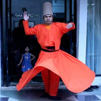 Anggota Geng Motor Yang Tobat Lewat Tarian Sufi 