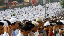 The Moslem Market on Bazaar Ramadan