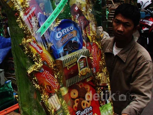 Pedagang Parcel Banjir Pesanan