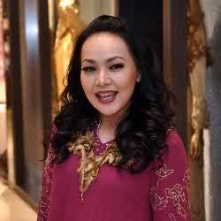 Anak Minta Adik, Dewi Gita Kembali Jalani Program Hamil