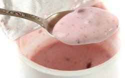 Danone Dituntut Hentikan Pakai Pewarna Serangga dalam Produk Yogurtnya