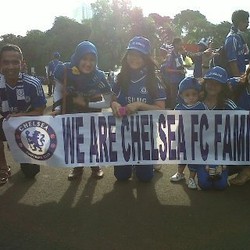 Boyong Keluarga Demi Chelsea
