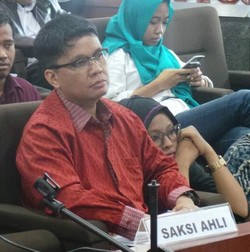 Saksi Ahli Sidang Etik Pilgub Jatim: KPUD Tak Profesional