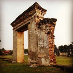 Ngabuburit Asyik di Keraton Kaibon Banten