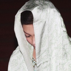 Sempat Terbata, Bella Saphira Lancar Saat Baca Ulang 2 Kalimat Syahadat