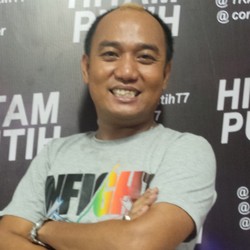 Aziz Gagap Poligami, Dewi Persik Pacari Pria Brunei?