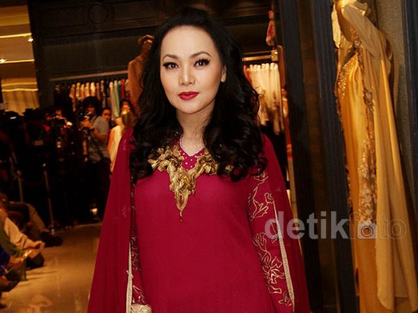 Royal Kaftan Dewi Gita