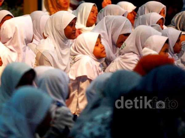Bank Mandiri Buka Bersama Anak Yatim