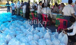 Ramadan Berbagi, SMA 28 Jakarta Bagi-bagi 1.000 Sembako untuk Dhuafa