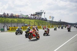 Musim Depan, Tim MotoGP Bisa Turunkan Empat Pebalap