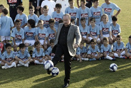 Benitez Optimistis Bawa Napoli Sukses