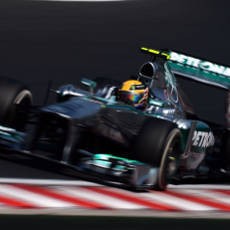 Hamilton Start Terdepan di Hungaroring
